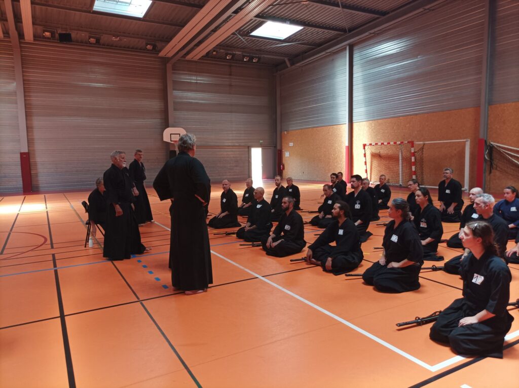 Groupe03-2.jpg-1024x766 Juin 2025 - Villeneuve les Avignons