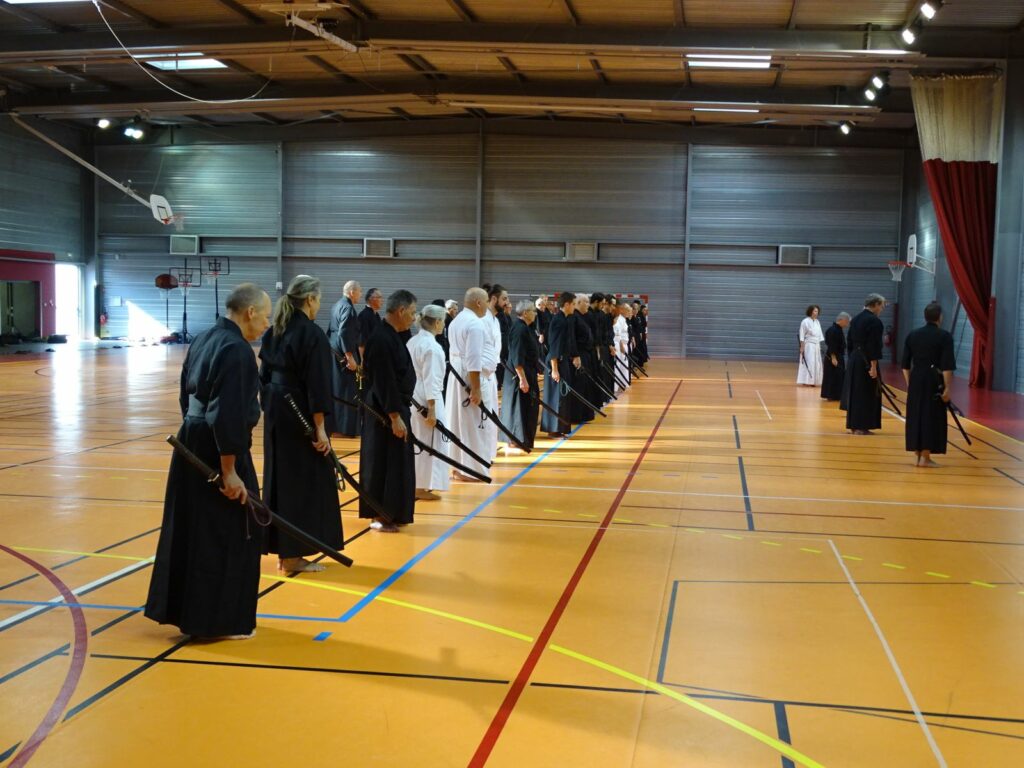 image_1449945_20250303_ob_fb492e_villeneuve-24-25-6-23-03-1-1024x768 Juin 2023 - Stage Régional à VEDENE